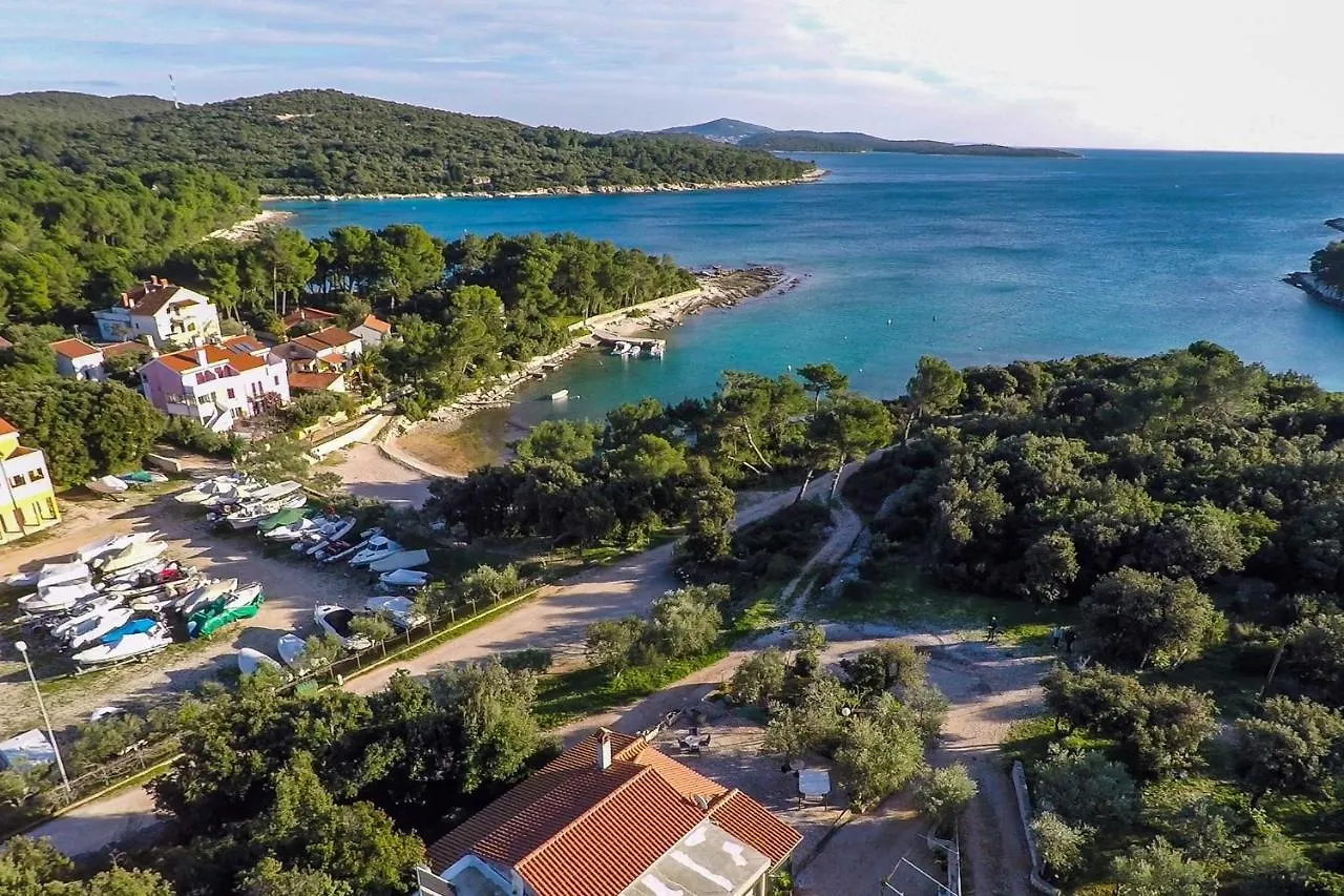 Дом отдыха Seaside Holiday House Artatore, Losinj - 7937 Cunski